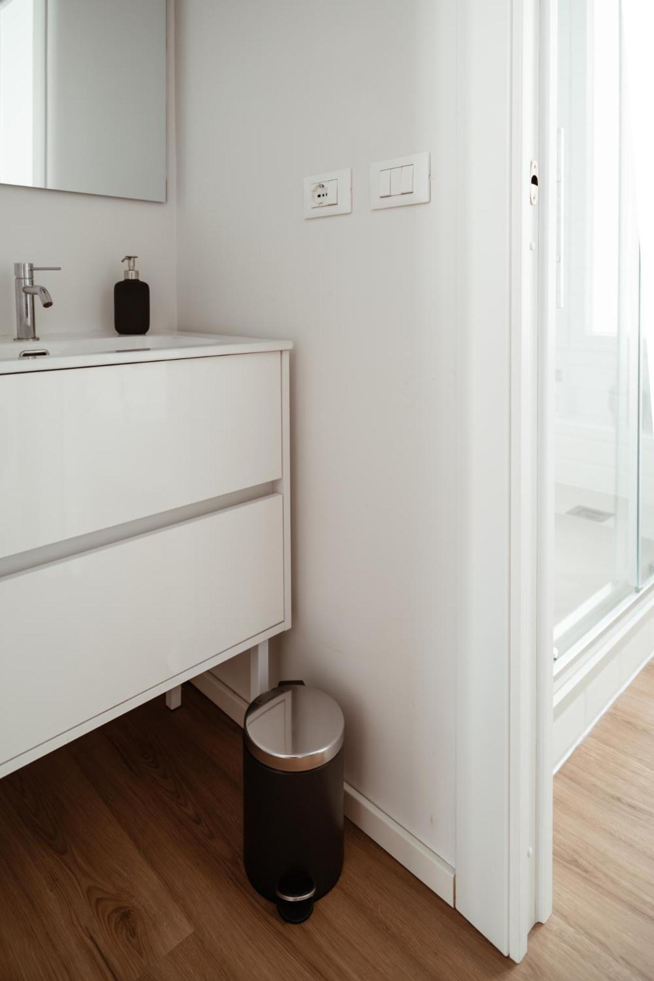 Mercanti Modern Flat - Balcony - Torino Centro Екстер'єр фото