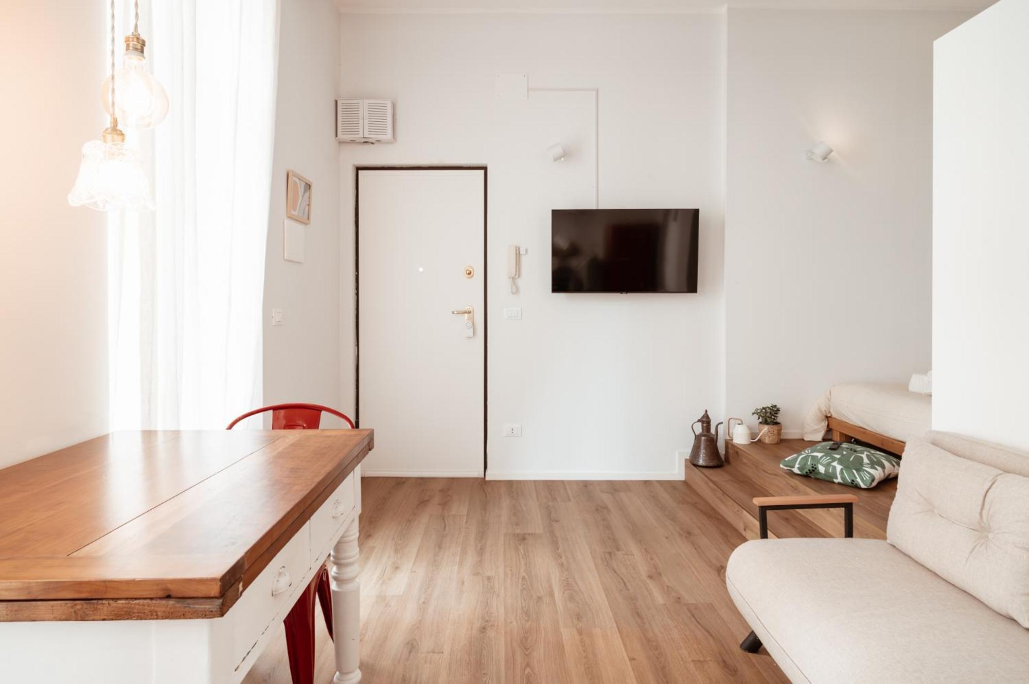 Mercanti Modern Flat - Balcony - Torino Centro Екстер'єр фото