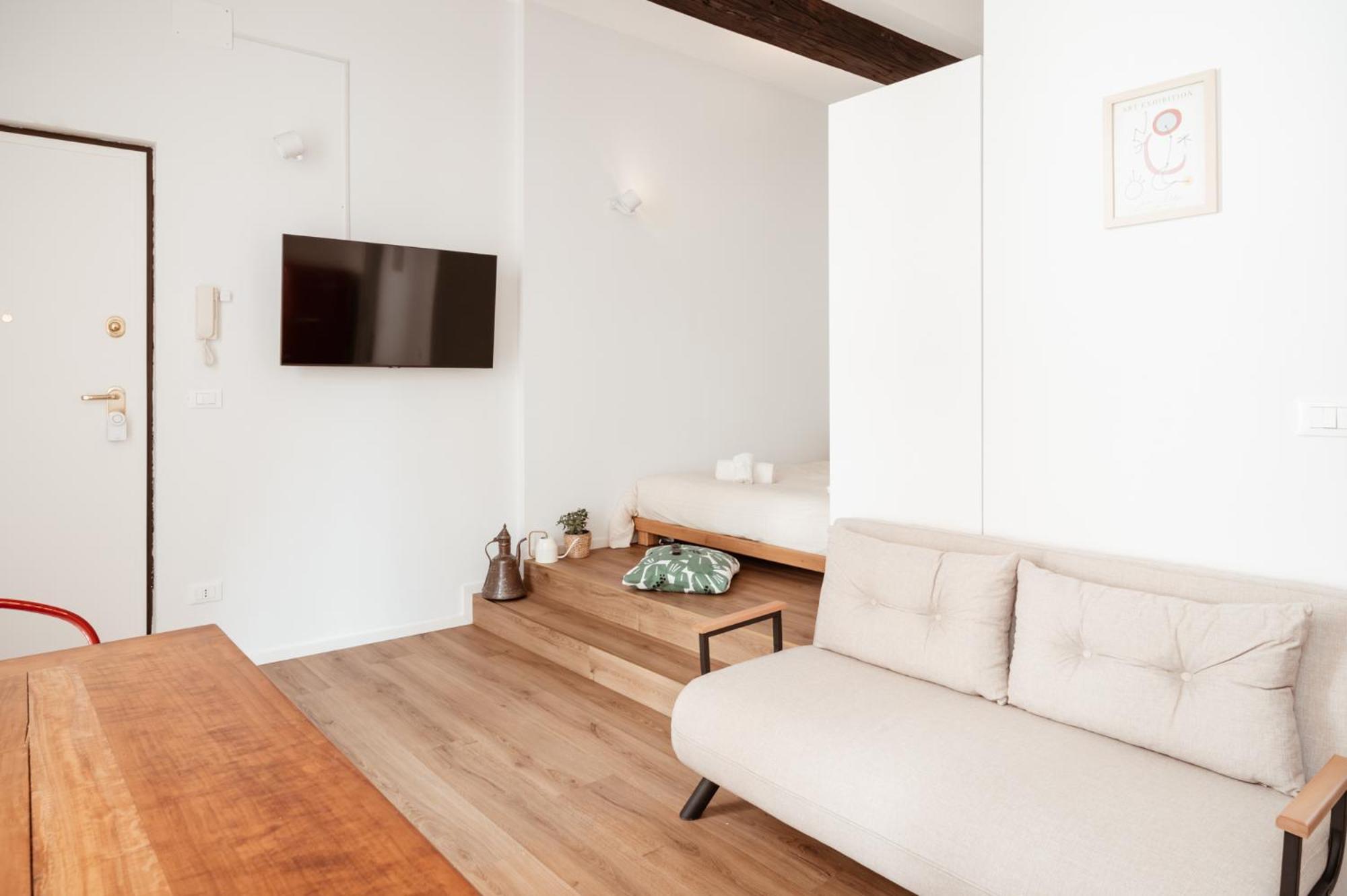 Mercanti Modern Flat - Balcony - Torino Centro Екстер'єр фото